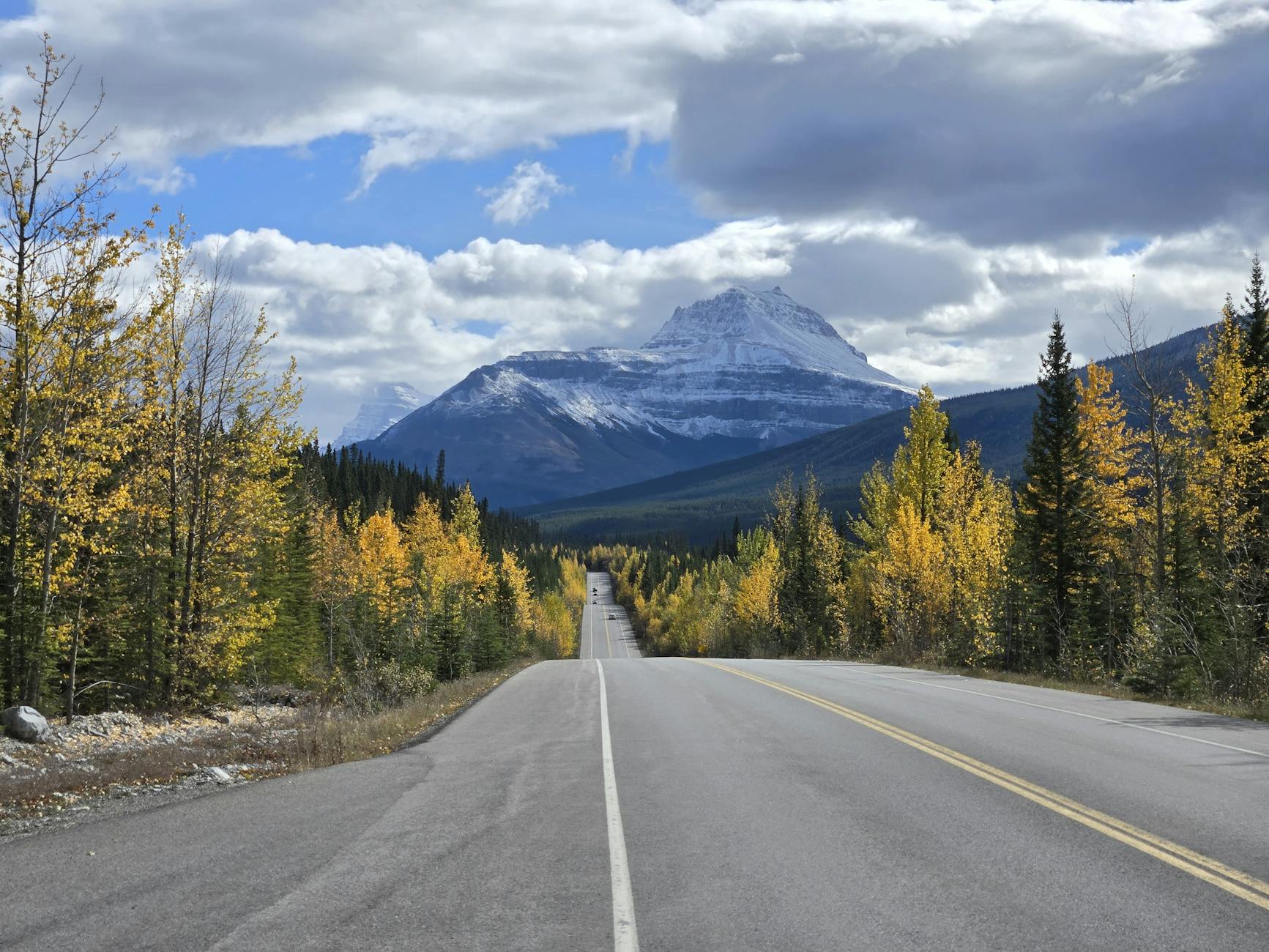 Icefields Parkway drive