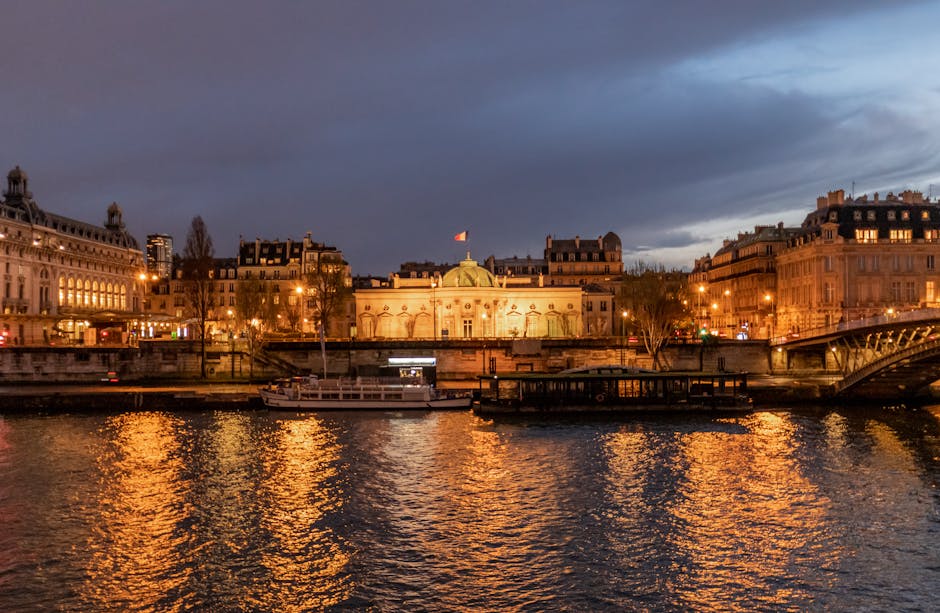 Seine river cruise at night
