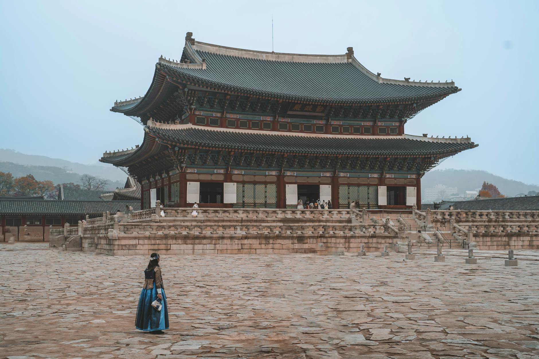 Gyeongbokgung Palace + hanbok