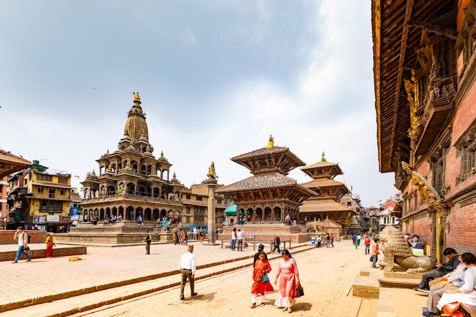 Patan: Durbar Square + Golden Temple
