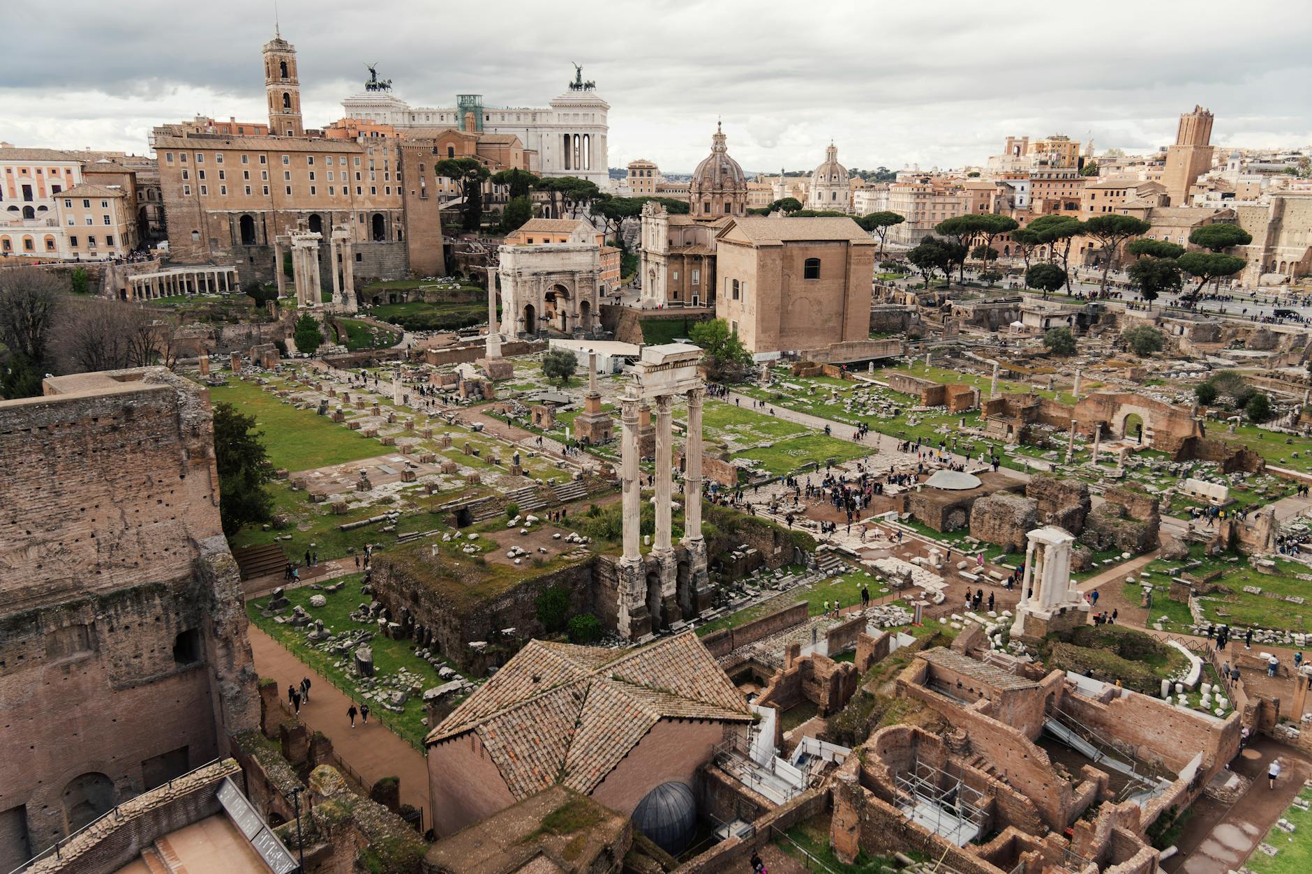 Naples & Pompeii