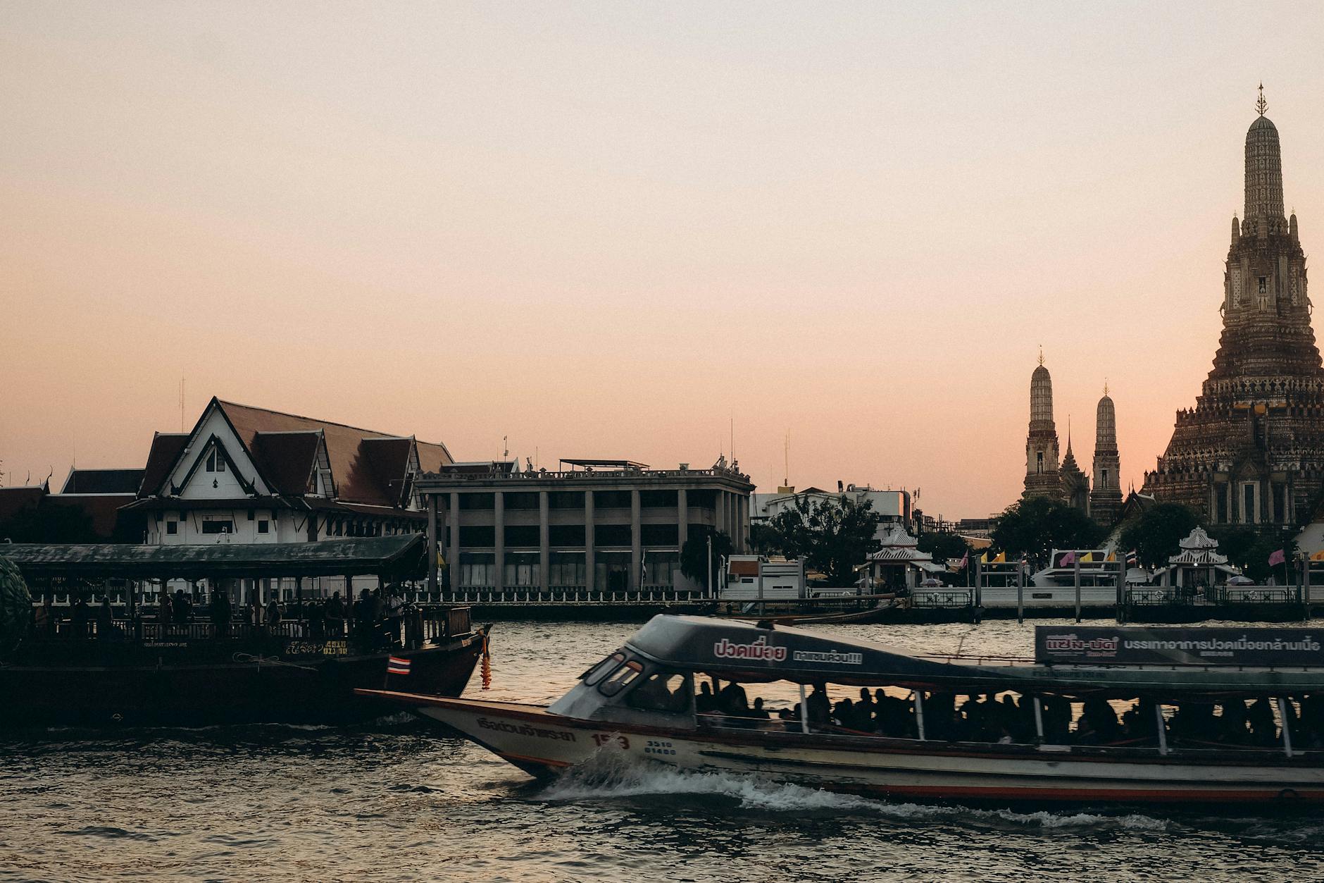 Wat Arun + sunset river ferry