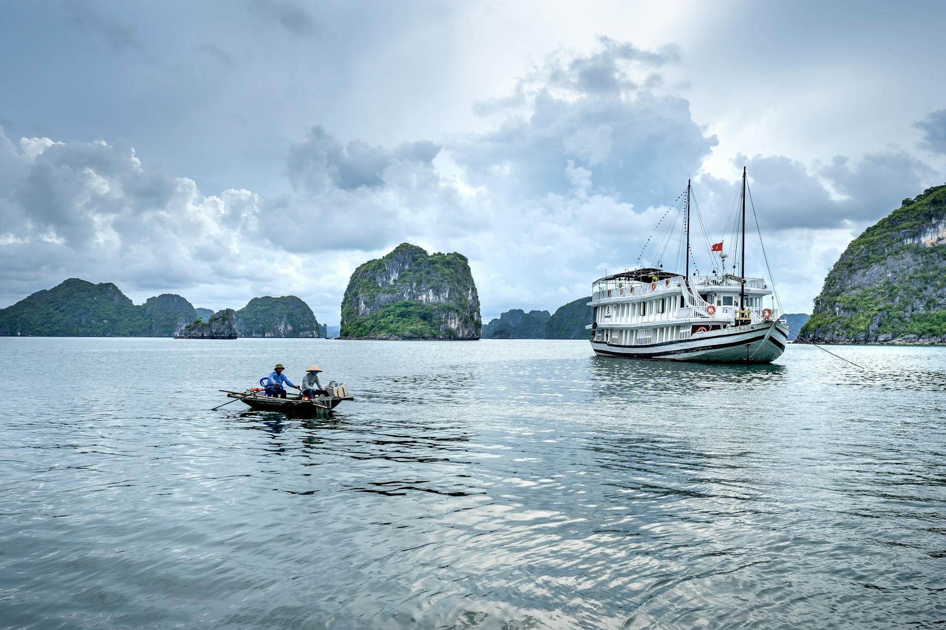 Ha Long Bay overnight cruise